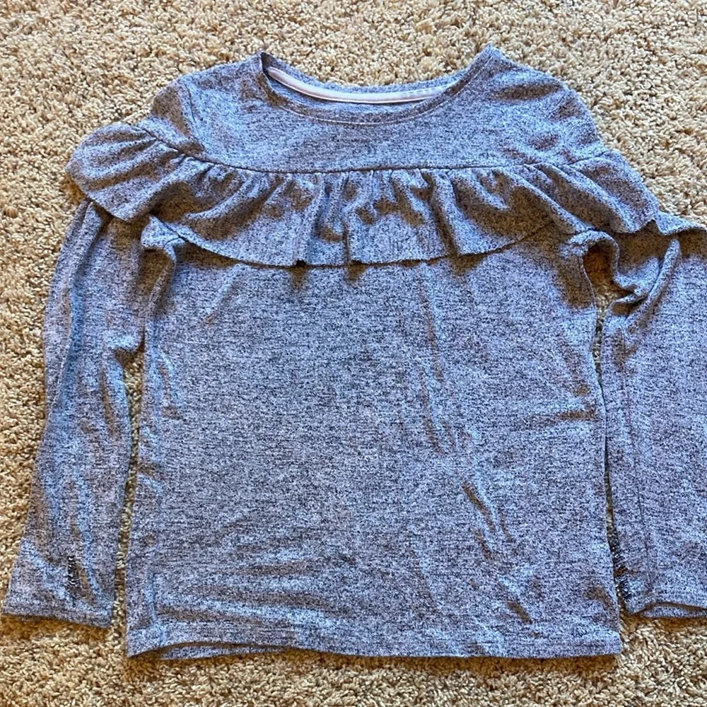 Cat & Jack Heather Gray Ruffle Long Sleeve Top